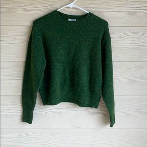 Green cropped sweater